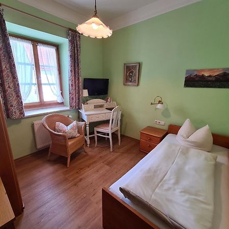 לנגריס Hotel Altwirt מראה חיצוני תמונה