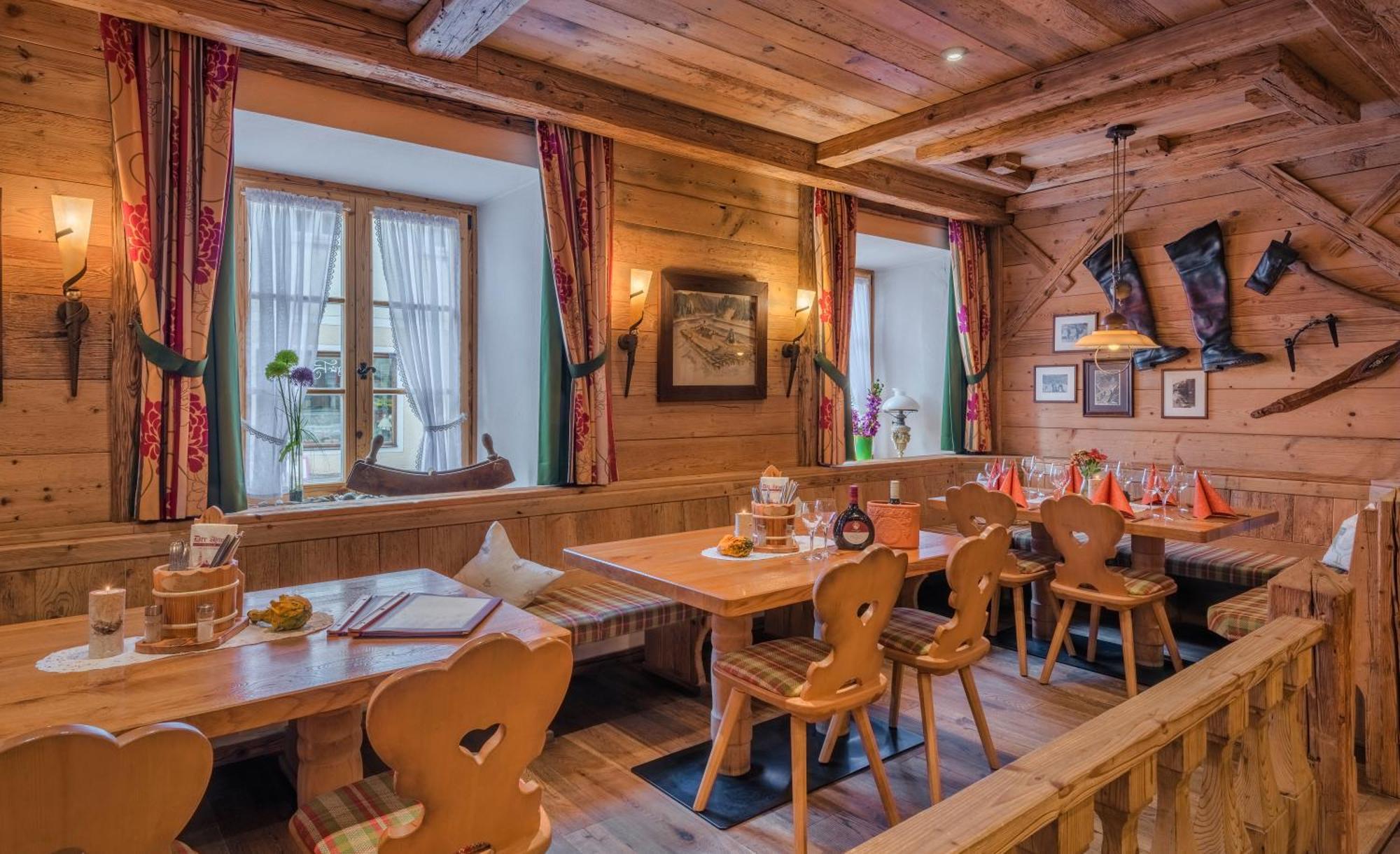 לנגריס Hotel Altwirt מראה חיצוני תמונה